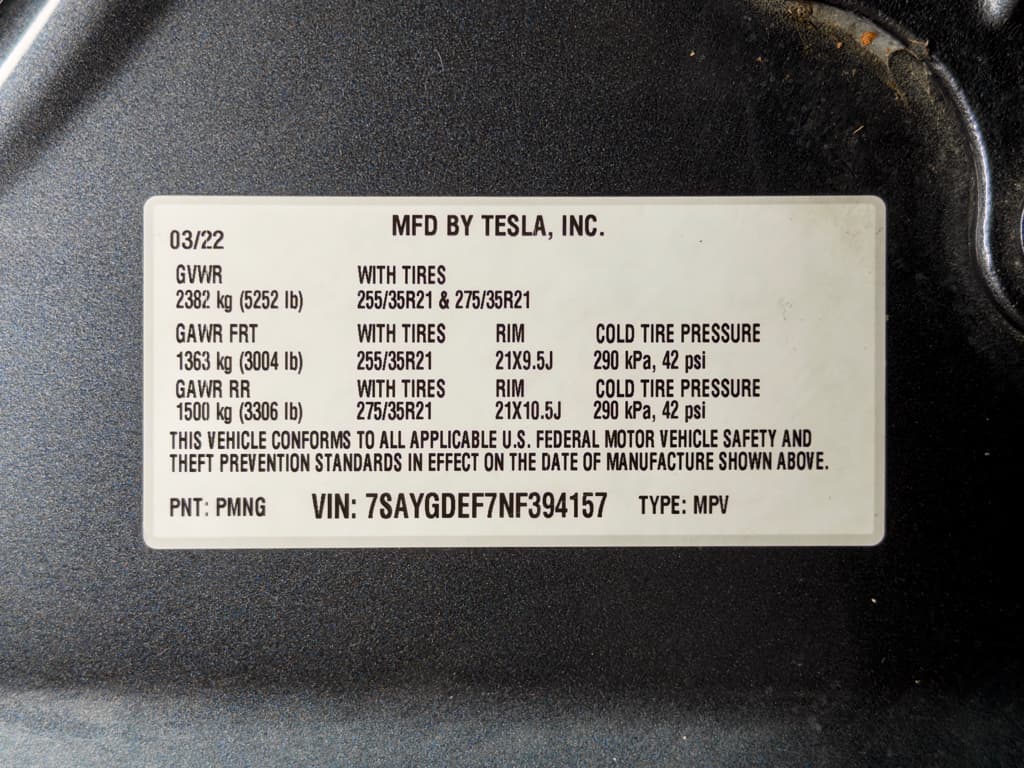 2022 Tesla Model Y view 27