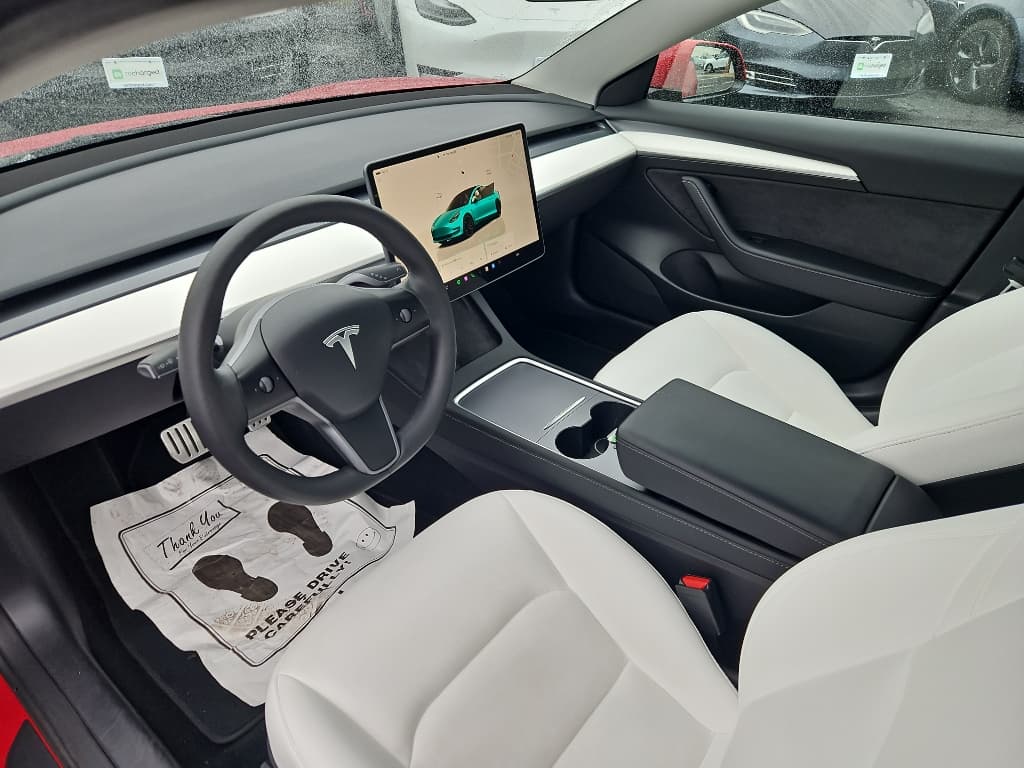 2023 Tesla Model 3 view 16