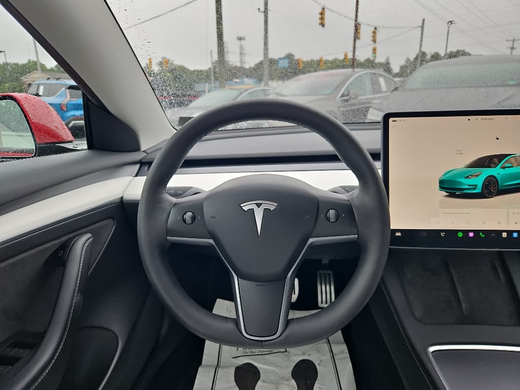 2023 Tesla Model 3 view 8
