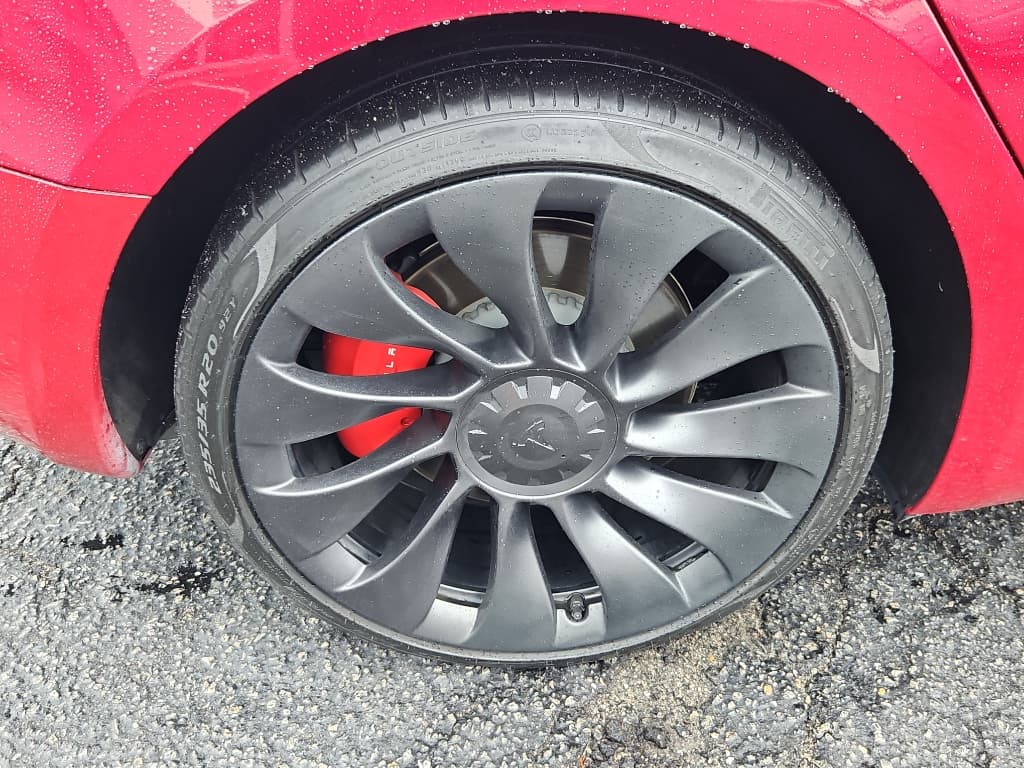 2023 Tesla Model 3 view 28