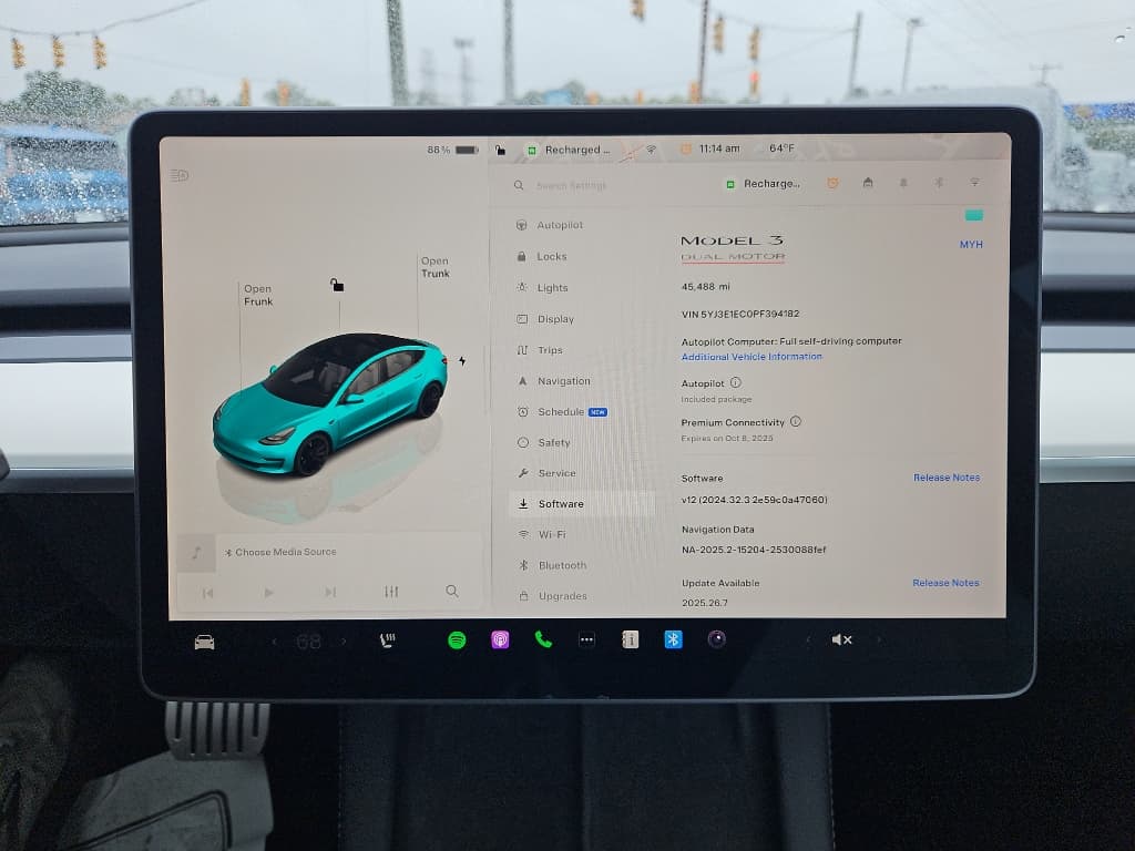 2023 Tesla Model 3 view 9