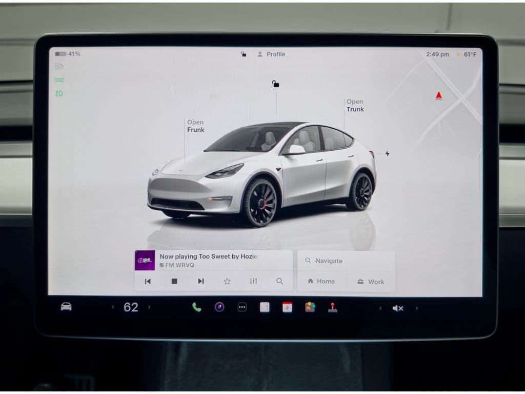 2022 Tesla Model Y view 10