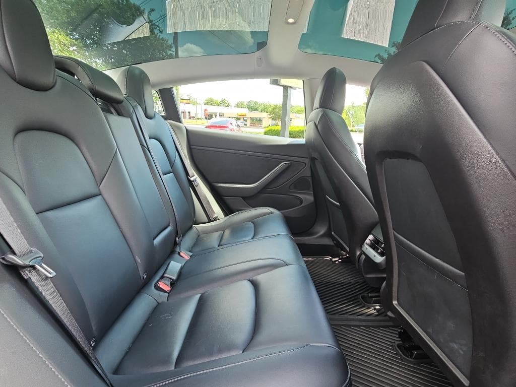 2019 Tesla Model 3 view 17
