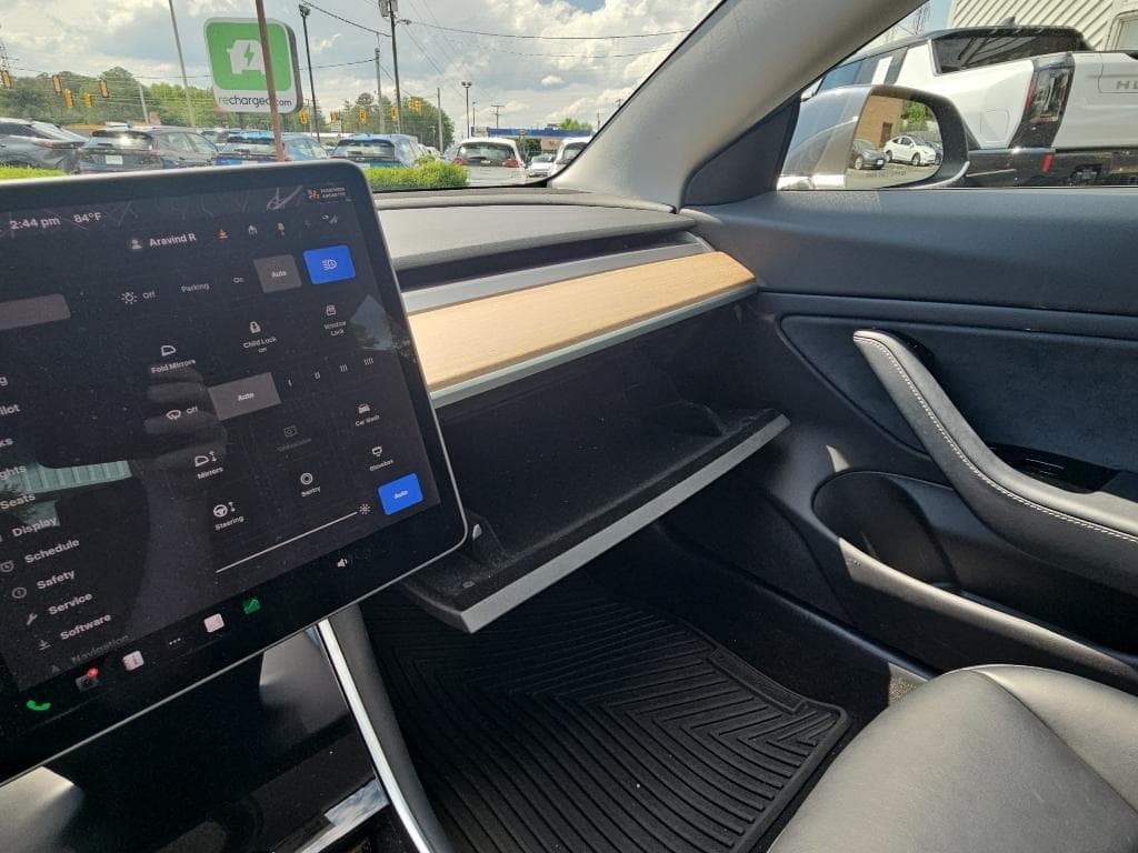 2019 Tesla Model 3 view 14
