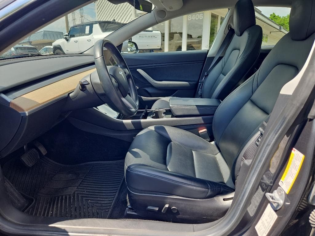 2019 Tesla Model 3 view 6