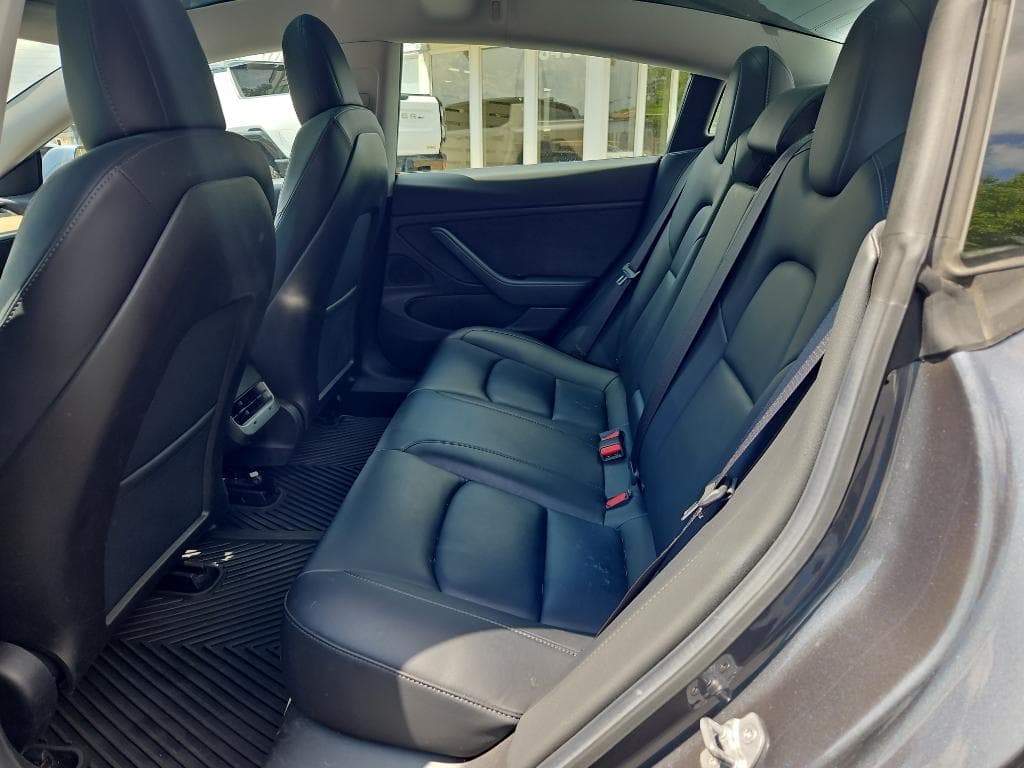 2019 Tesla Model 3 view 16