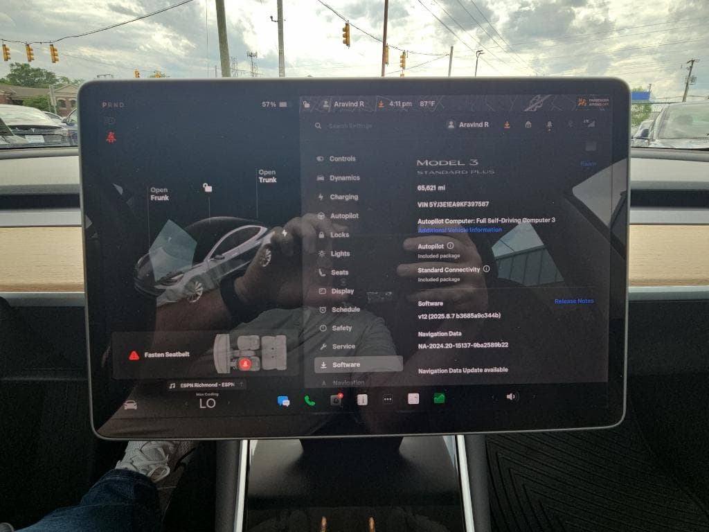 2019 Tesla Model 3 view 8