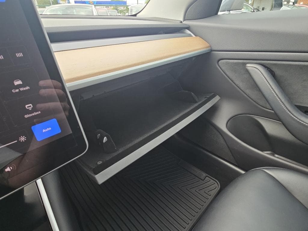 2019 Tesla Model 3 view 15