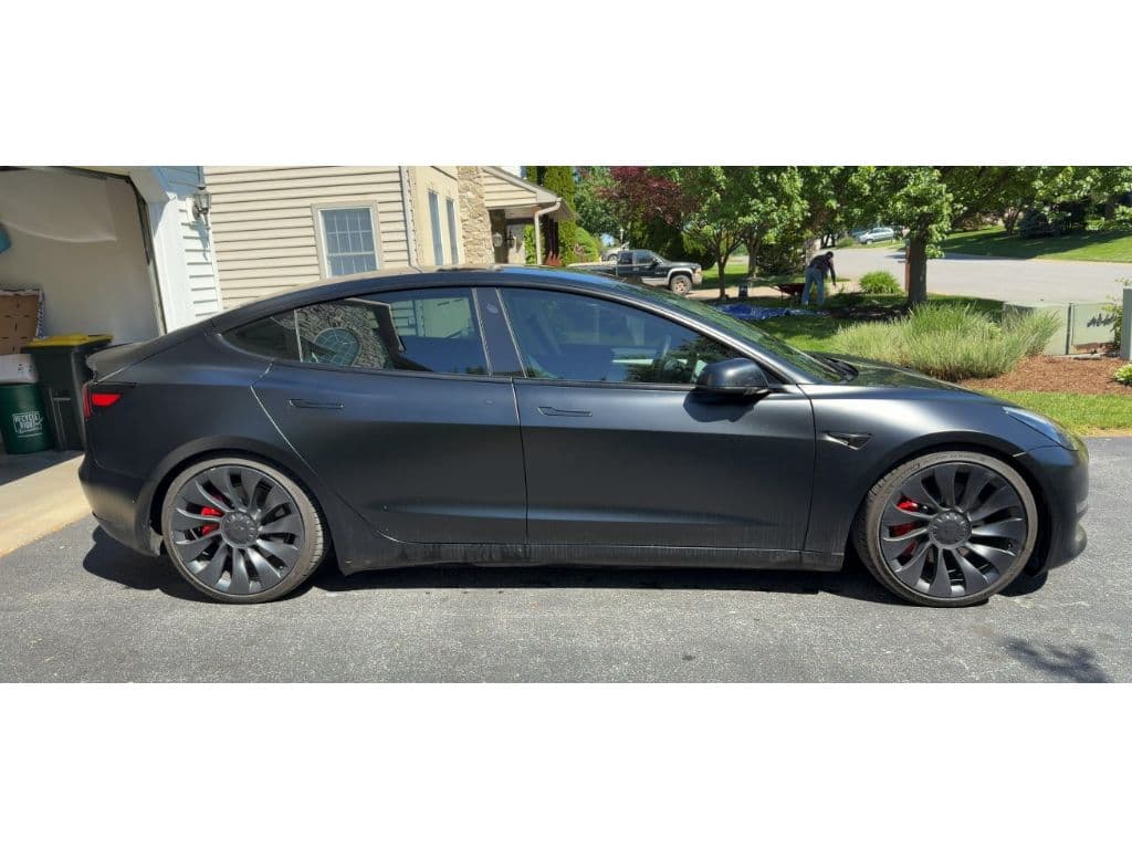 2023 Tesla Model 3 view 3