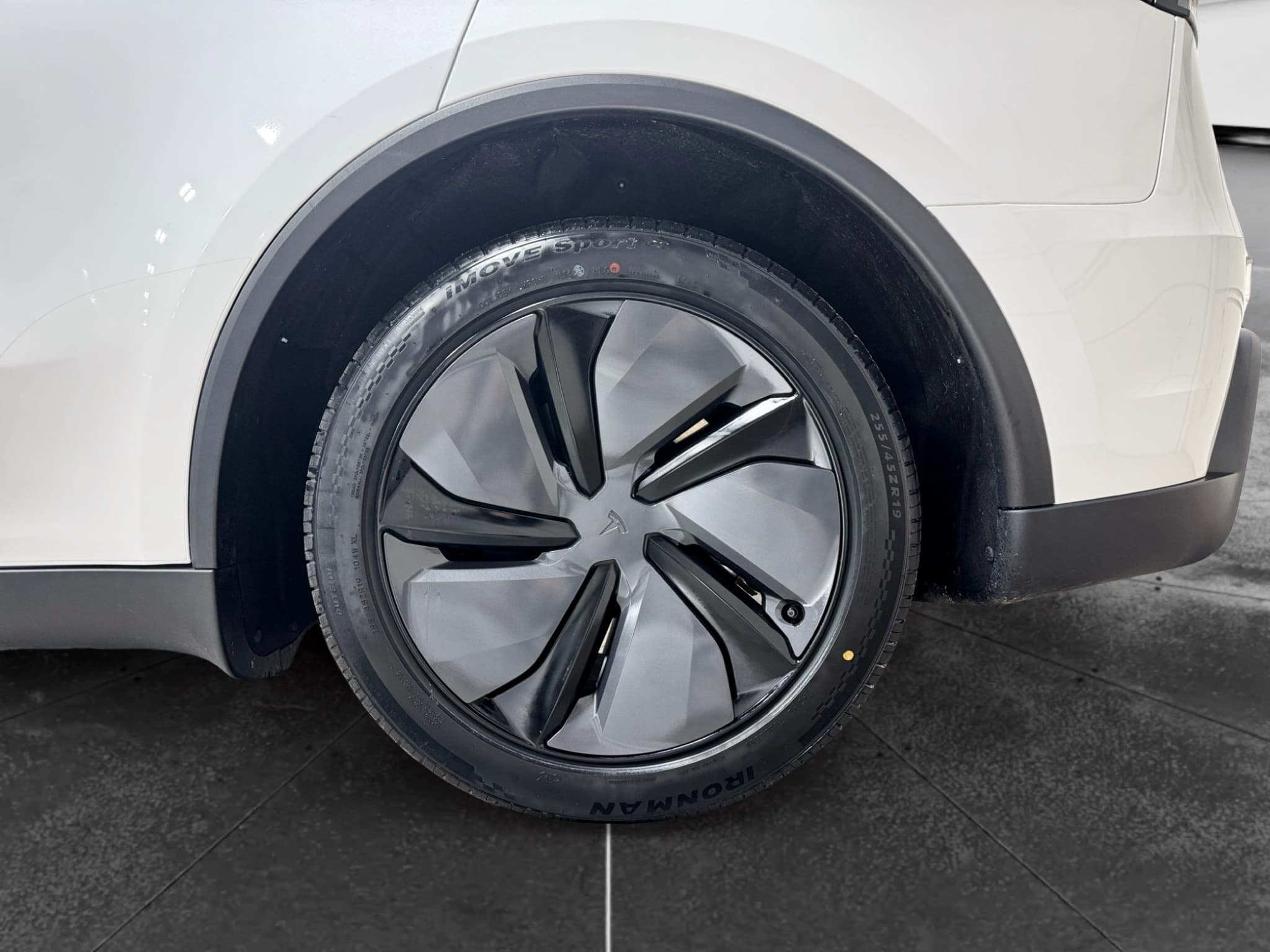 2026 Tesla Model Y view 32
