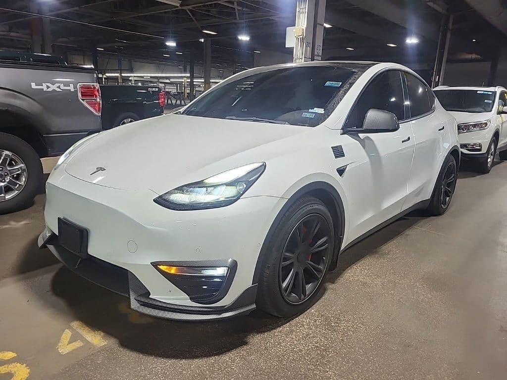 2022 Tesla Model Y view 1