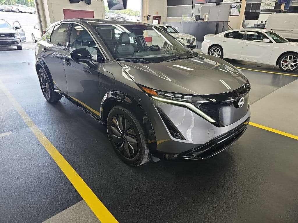 2023 Nissan Ariya view 2