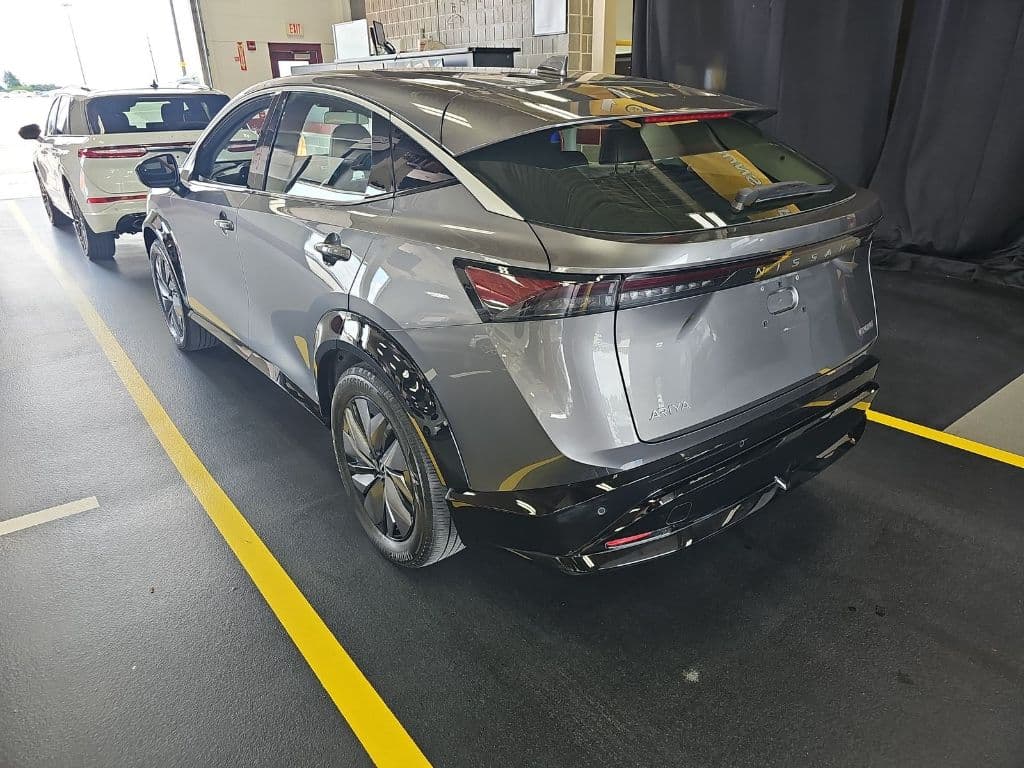 2023 Nissan Ariya view 5
