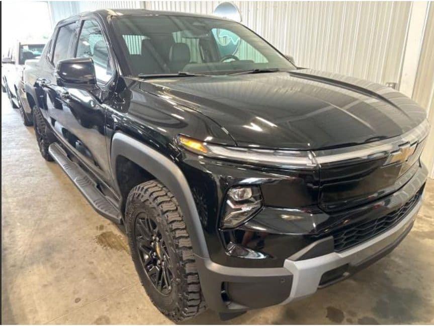 2025 Chevrolet Silverado EV view 2