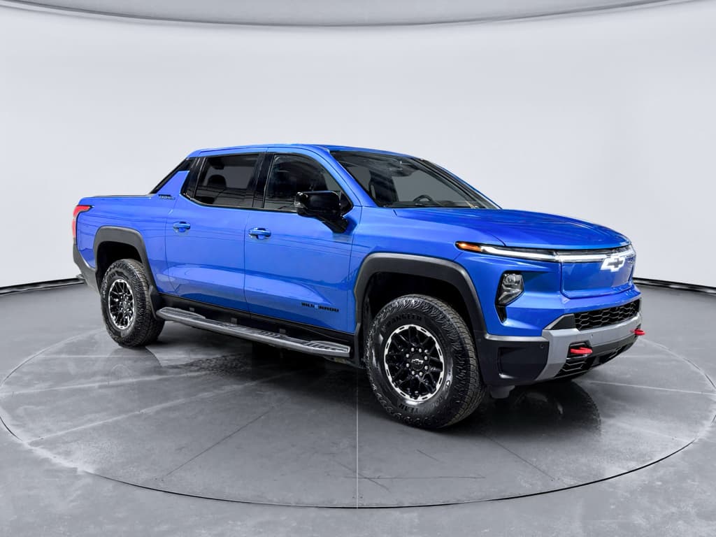 2026 Chevrolet Silverado EV view 4