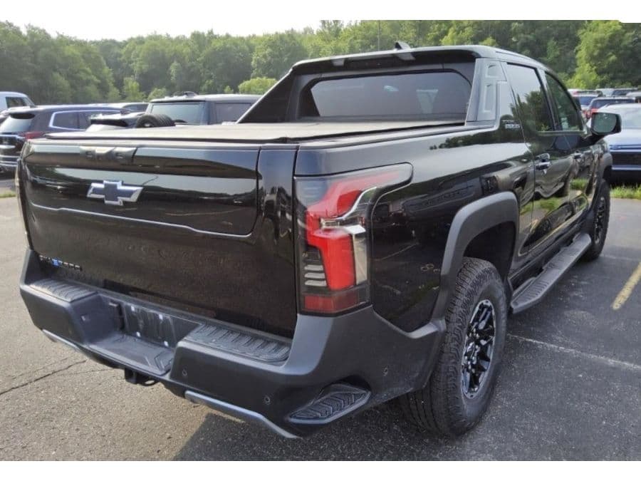 2026 Chevrolet Silverado EV view 4
