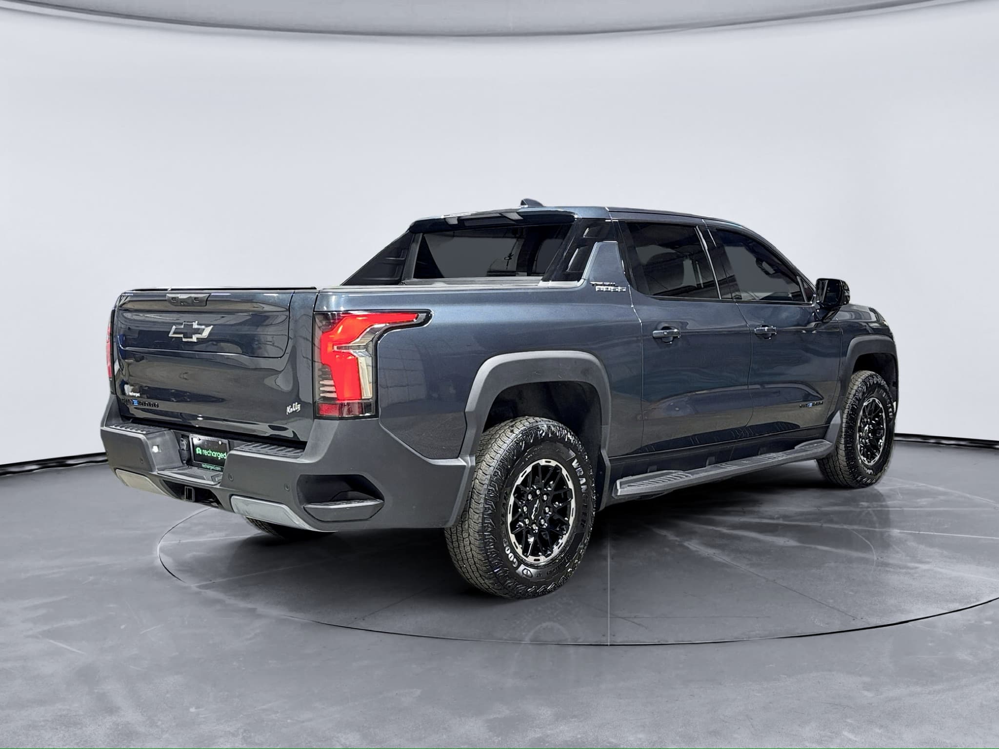 2026 Chevrolet Silverado EV view 3