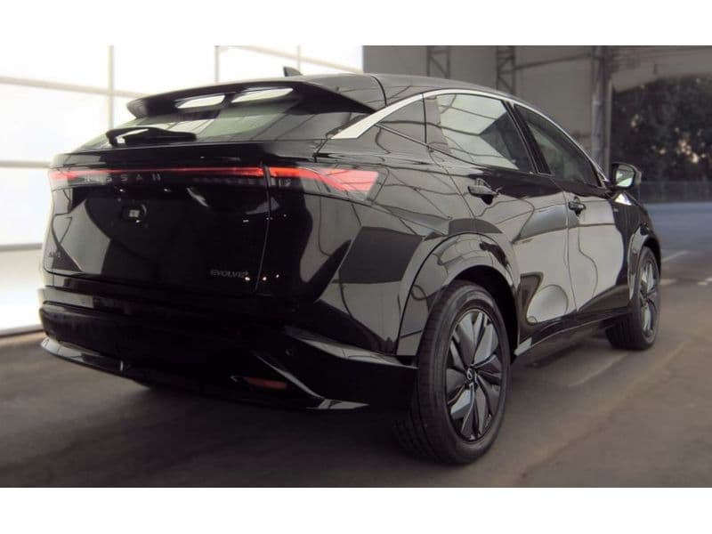 2023 Nissan Ariya view 3