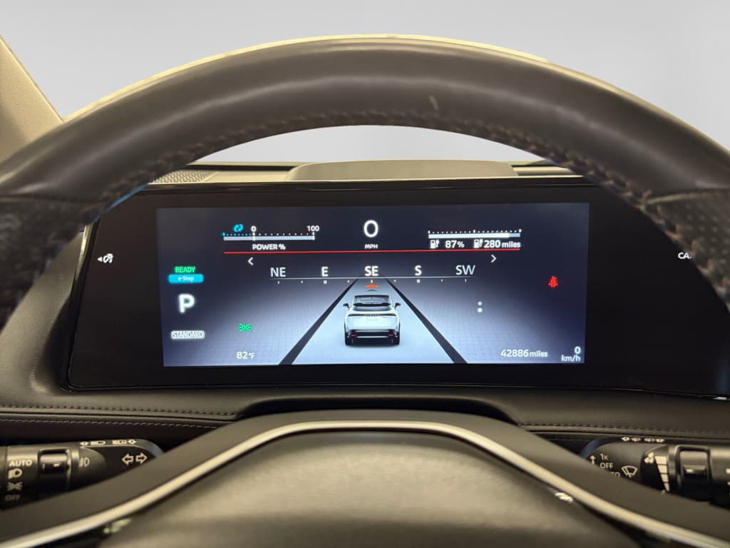 2023 Nissan Ariya view 8