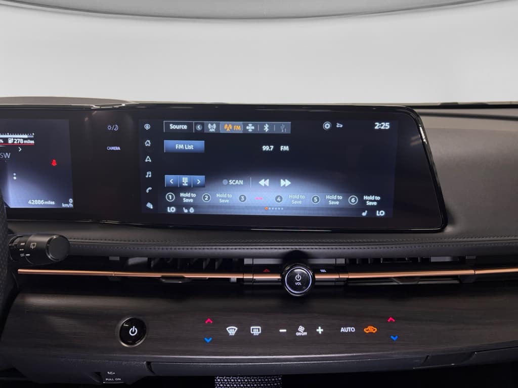 2023 Nissan Ariya view 12
