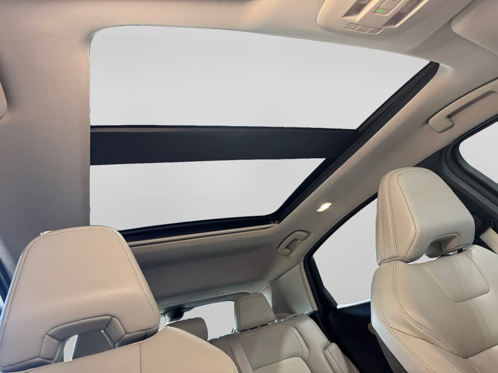 2023 Nissan Ariya view 24