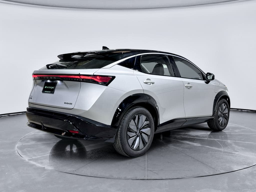 2023 Nissan Ariya view 3