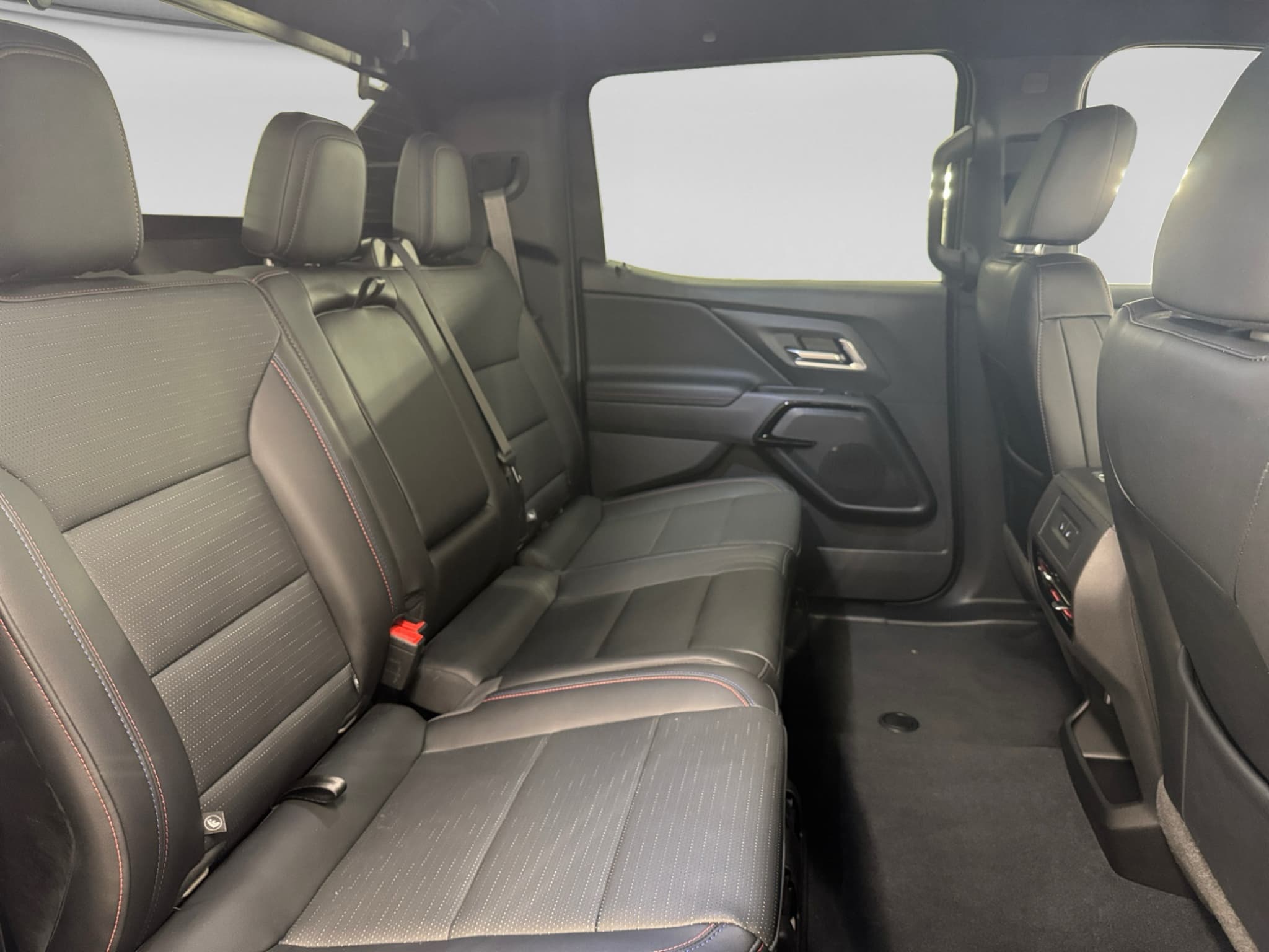 2025 Chevrolet Silverado EV view 21