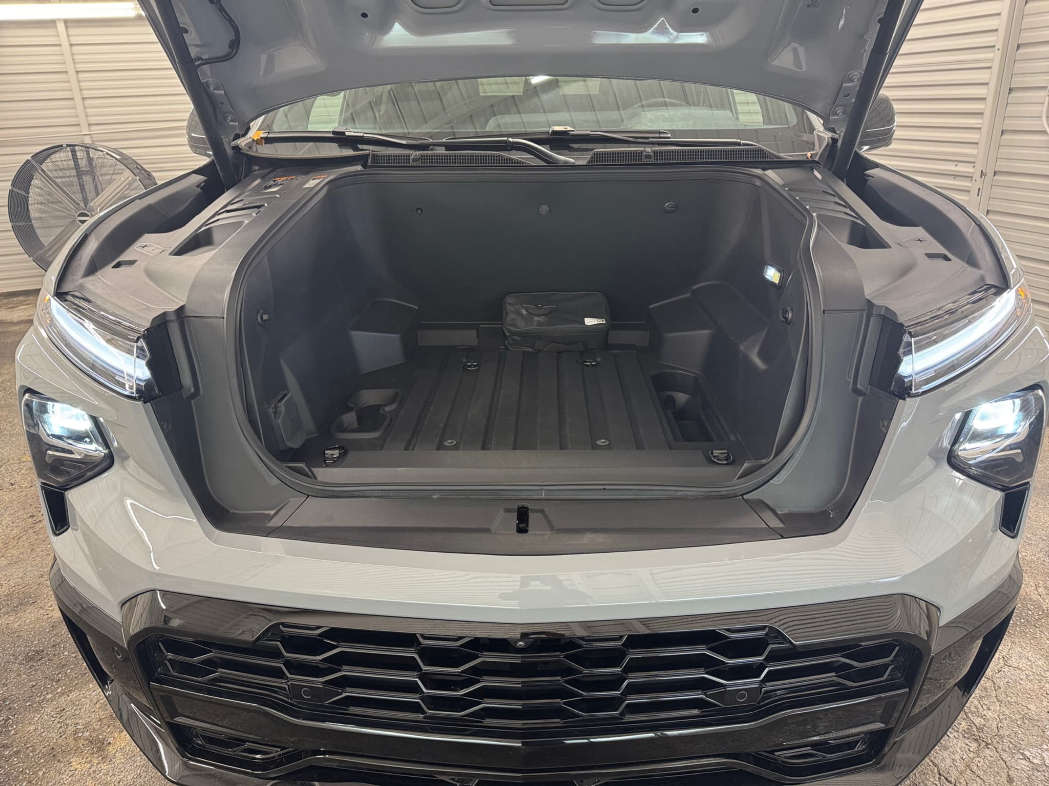 2025 Chevrolet Silverado EV view 18