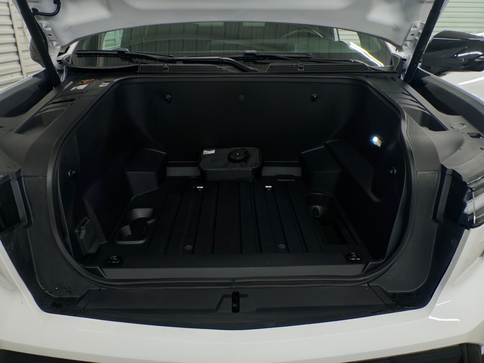 2025 Chevrolet Silverado EV view 19