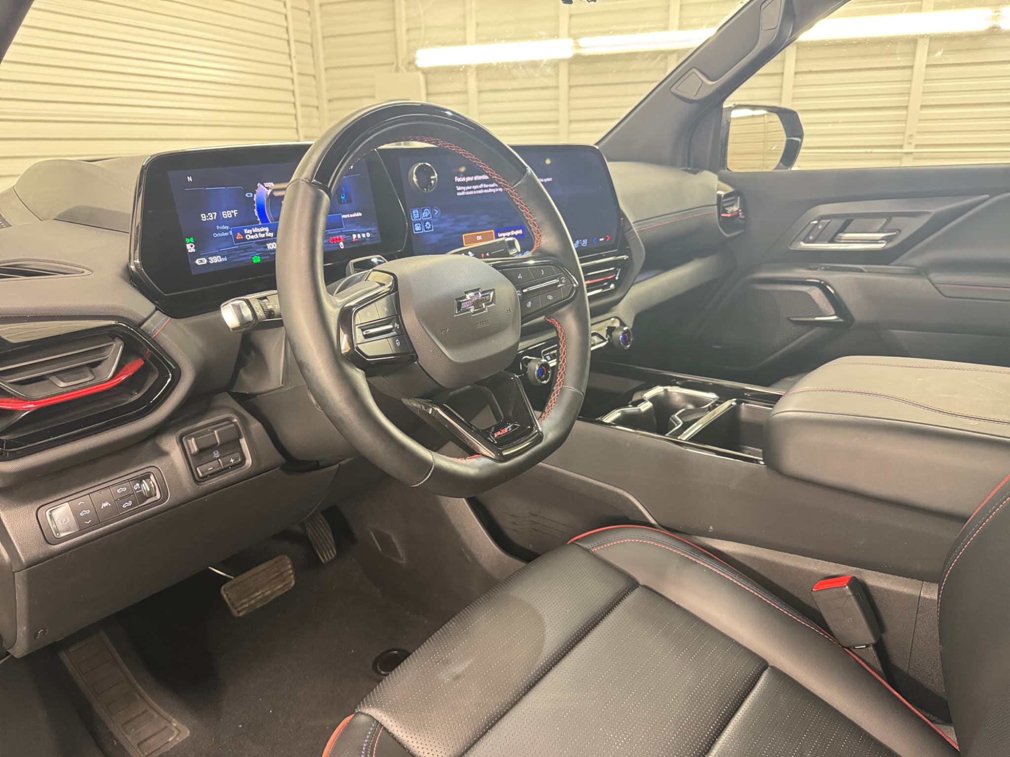 2025 Chevrolet Silverado EV view 13