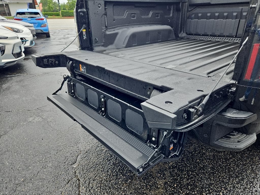 2025 GMC Sierra EV view 25