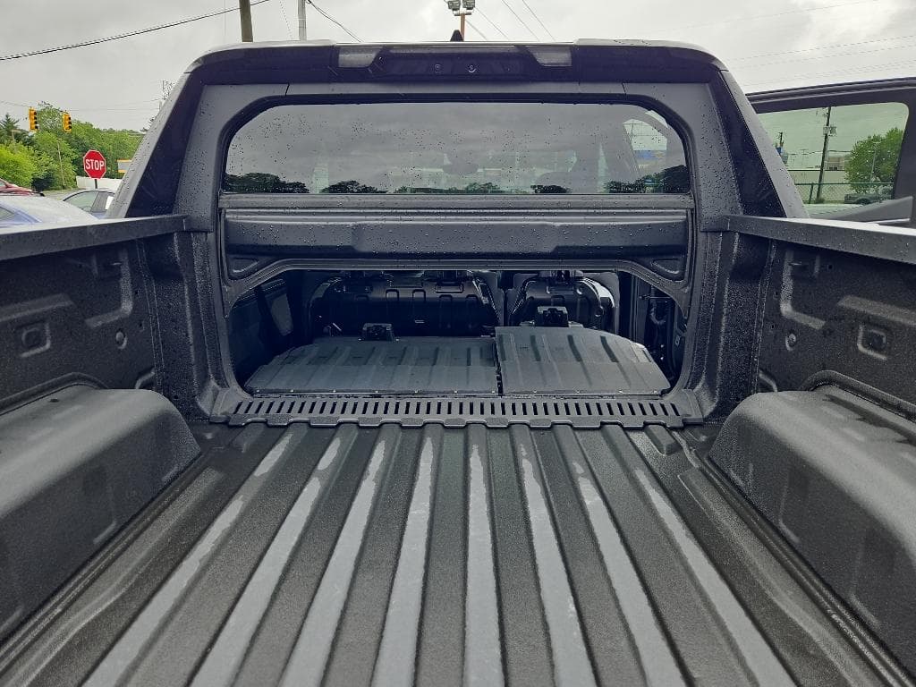 2025 GMC Sierra EV view 28