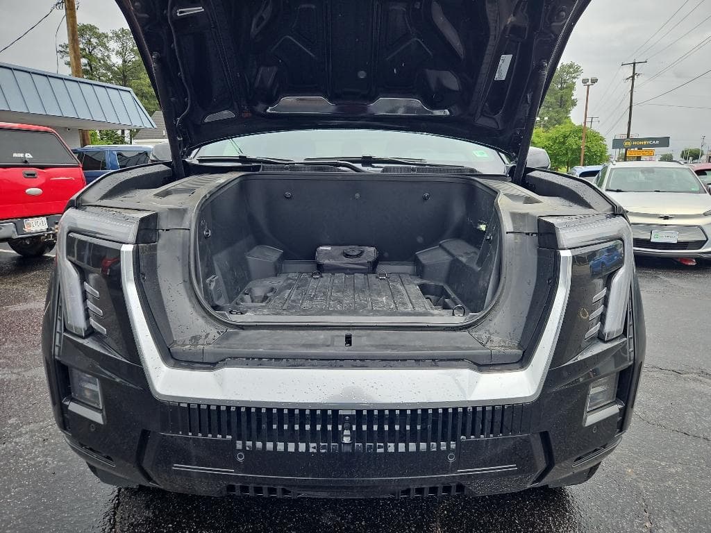 2025 GMC Sierra EV view 29