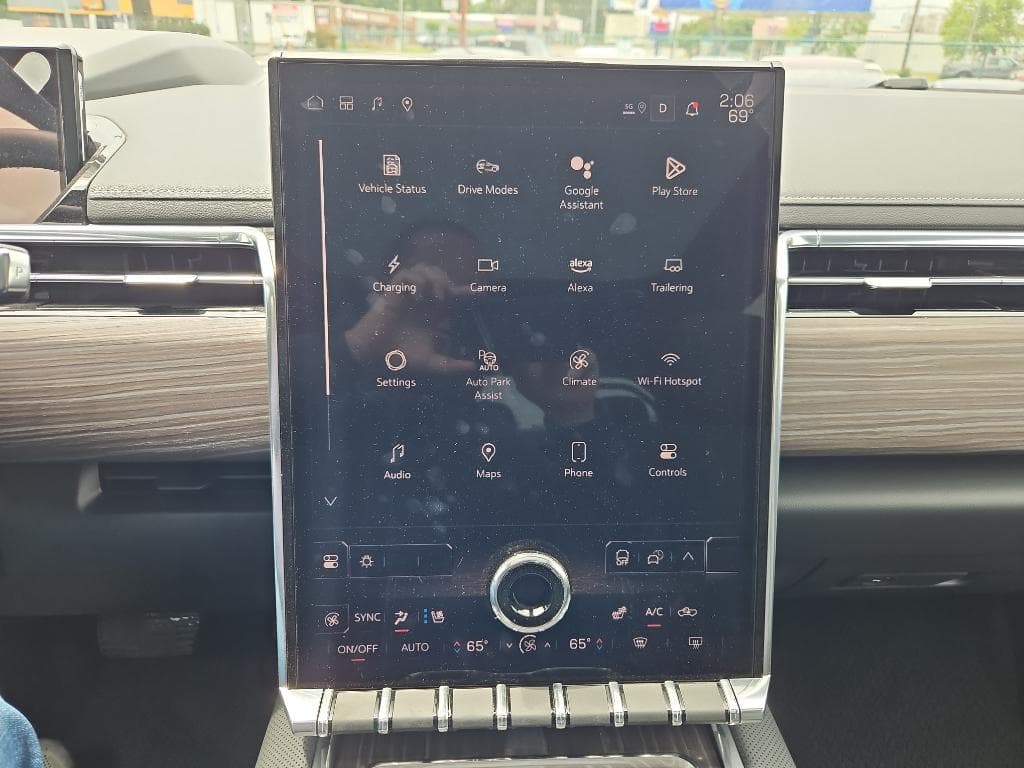 2025 GMC Sierra EV view 8