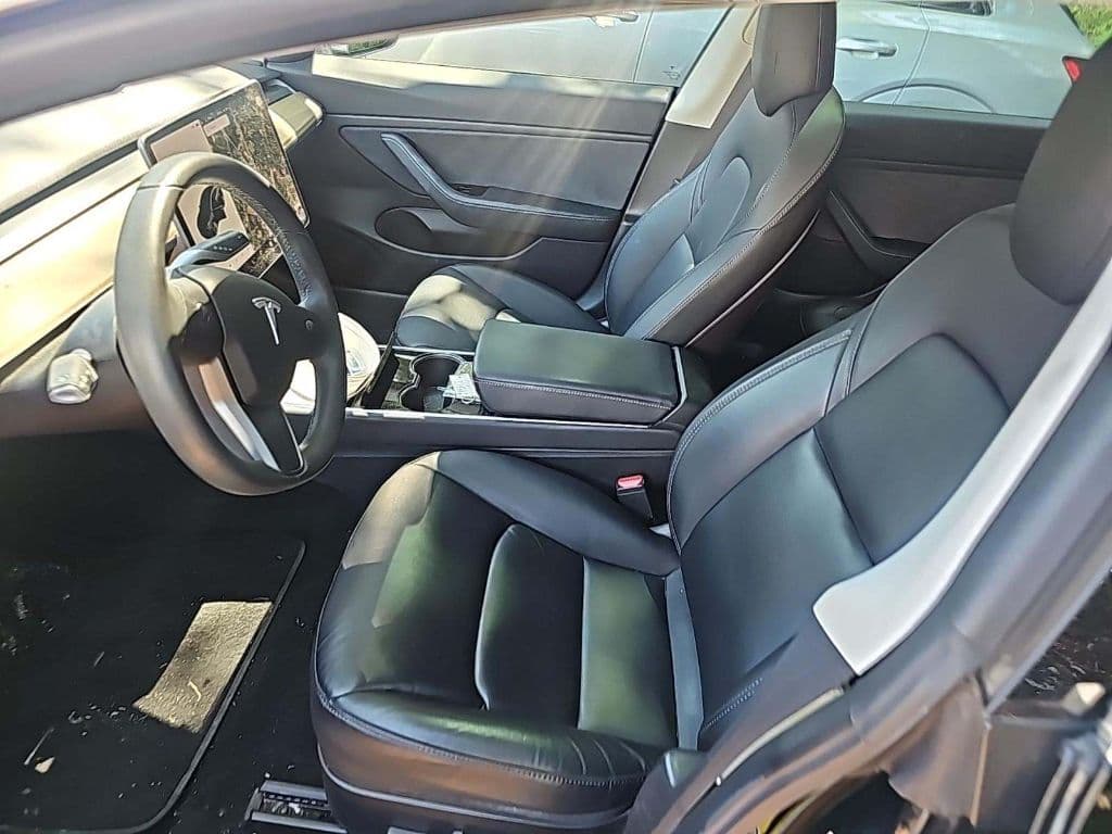 2019 Tesla Model 3 view 5