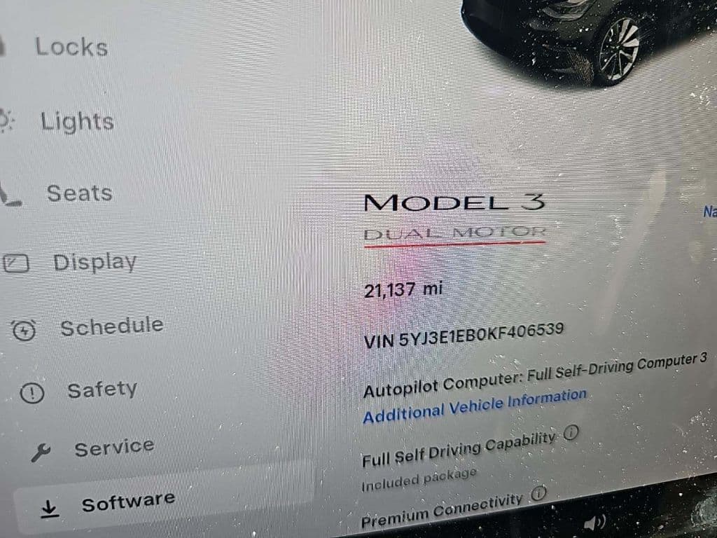 2019 Tesla Model 3 view 6