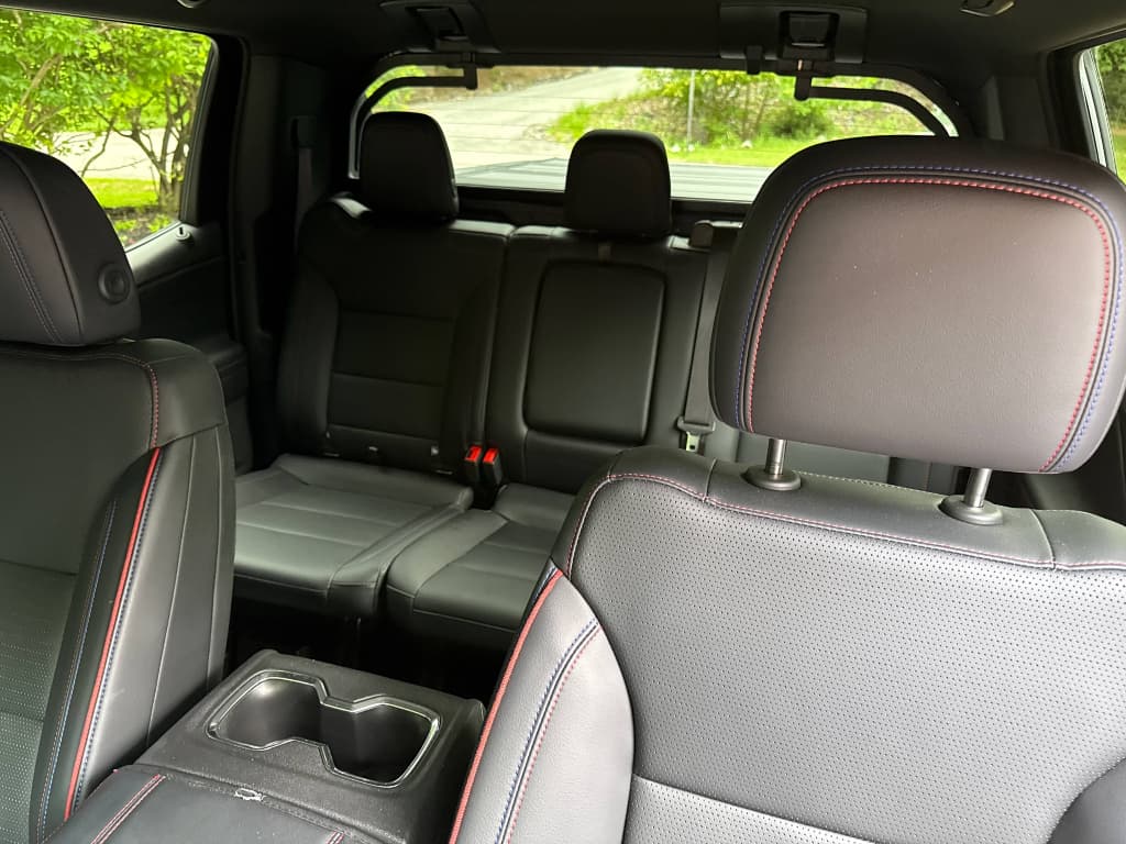 2025 Chevrolet Silverado EV view 7