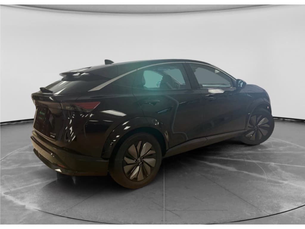 2023 Nissan Ariya view 3