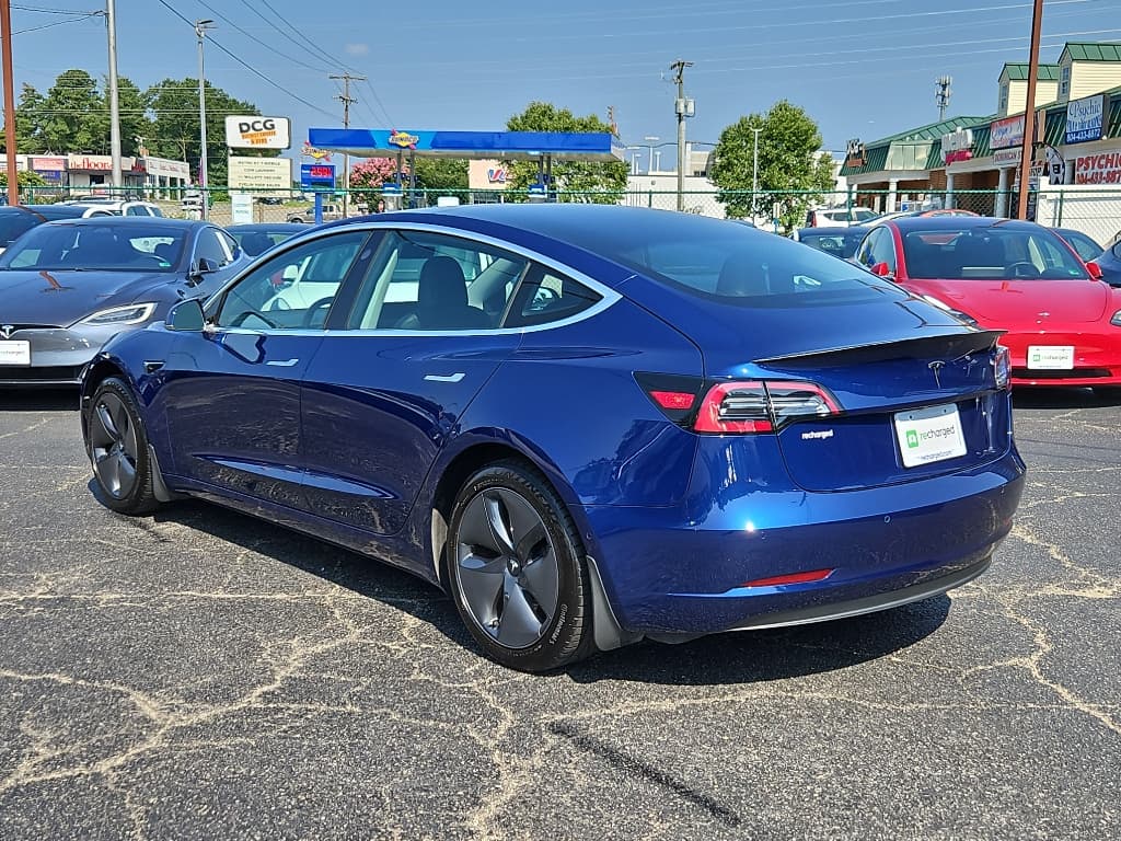 2019 Tesla Model 3 view 2
