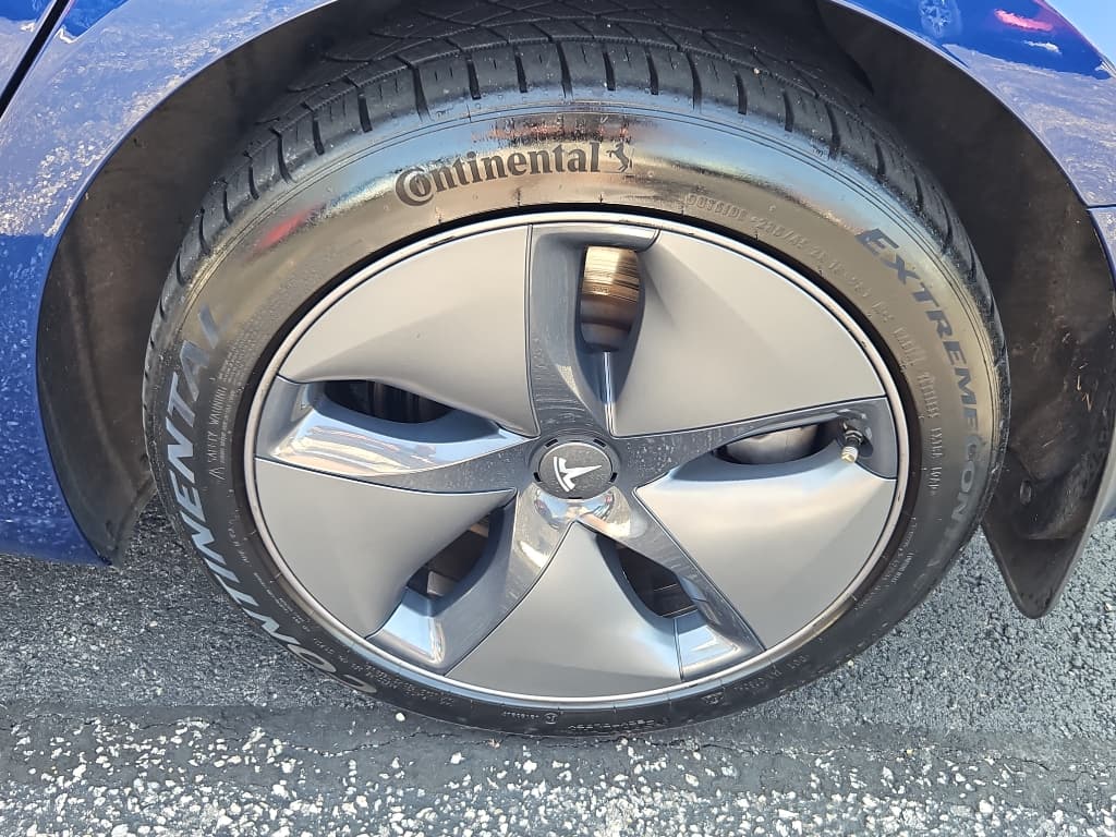 2019 Tesla Model 3 view 26