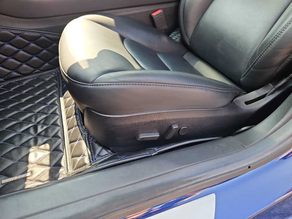 2019 Tesla Model 3 view 7