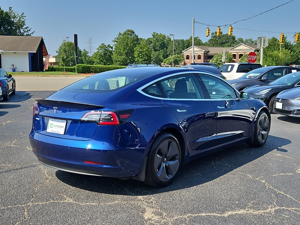 2019 Tesla Model 3 view 3