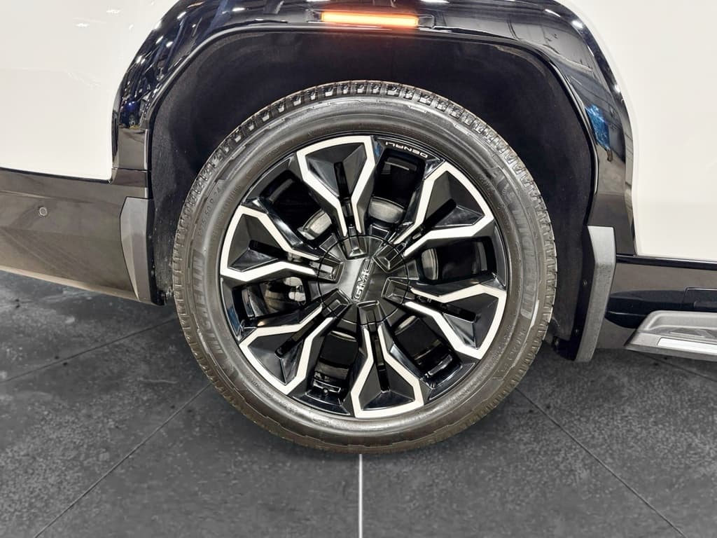 2025 GMC Sierra EV view 37