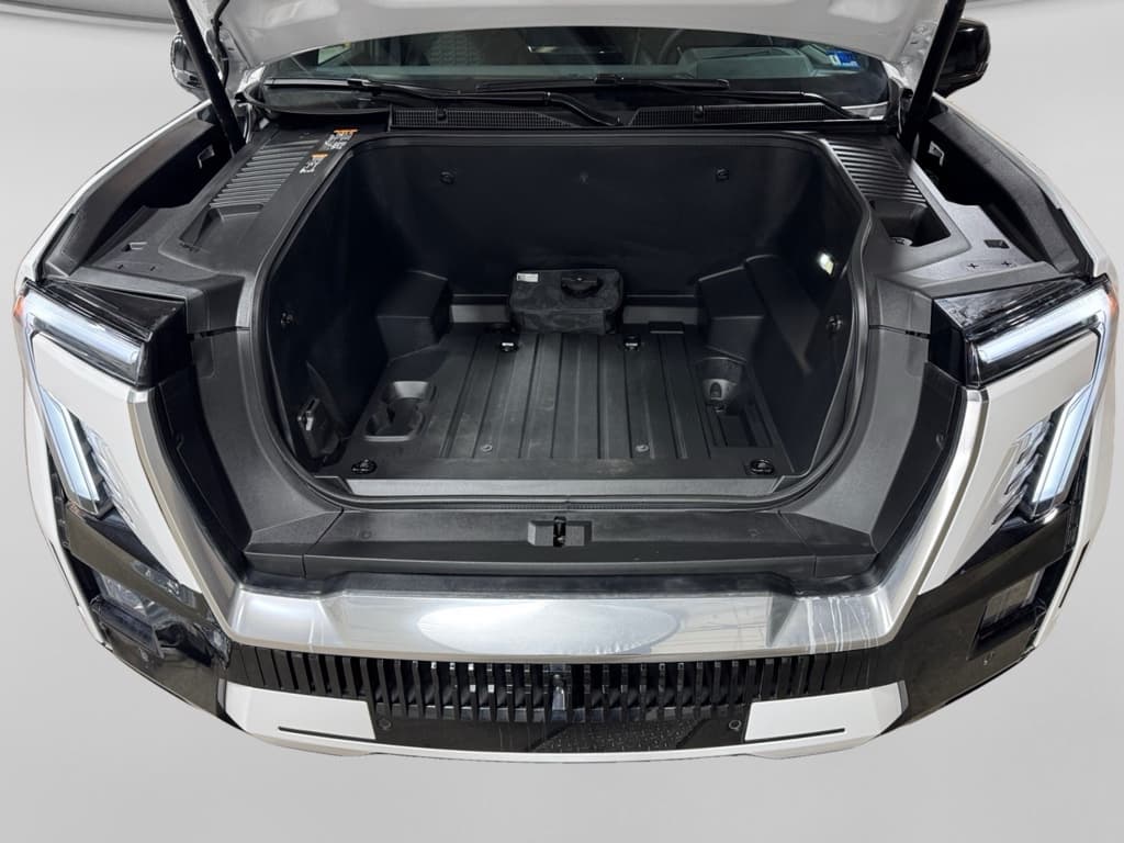 2025 GMC Sierra EV view 24