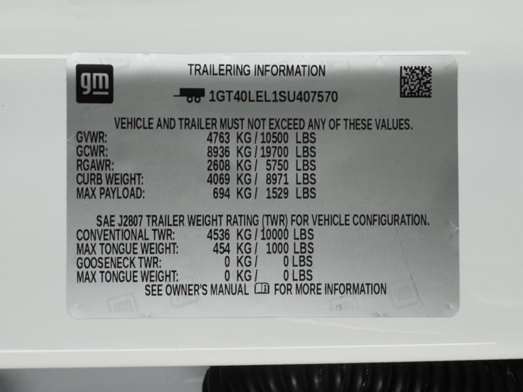 2025 GMC Sierra EV view 29