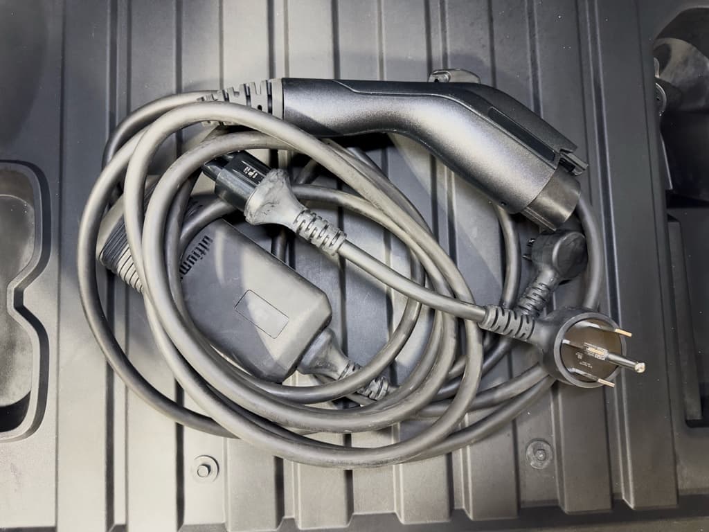 2025 GMC Sierra EV view 6