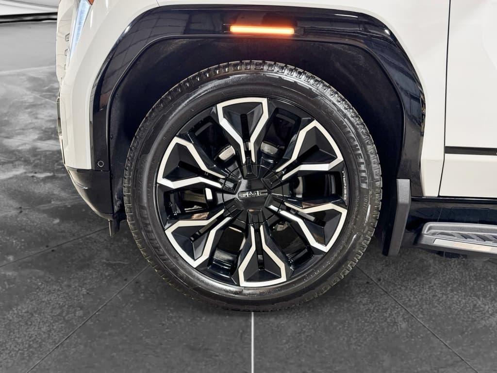 2025 GMC Sierra EV view 31