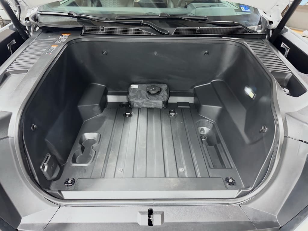 2025 GMC Sierra EV view 25