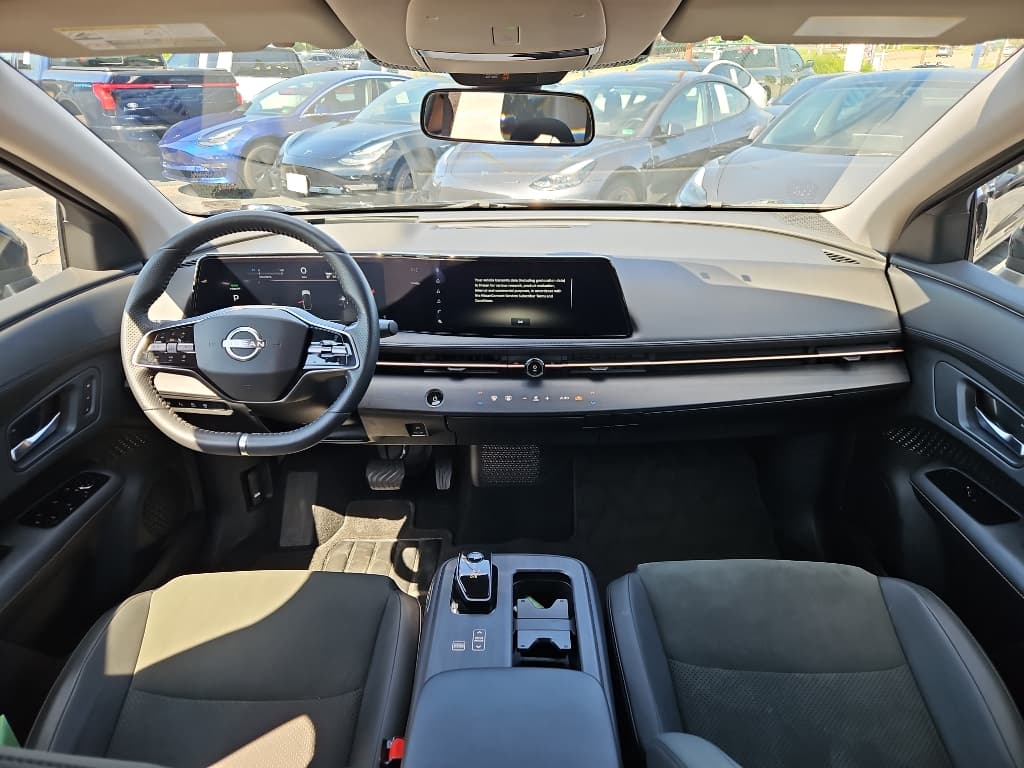 2023 Nissan Ariya view 16