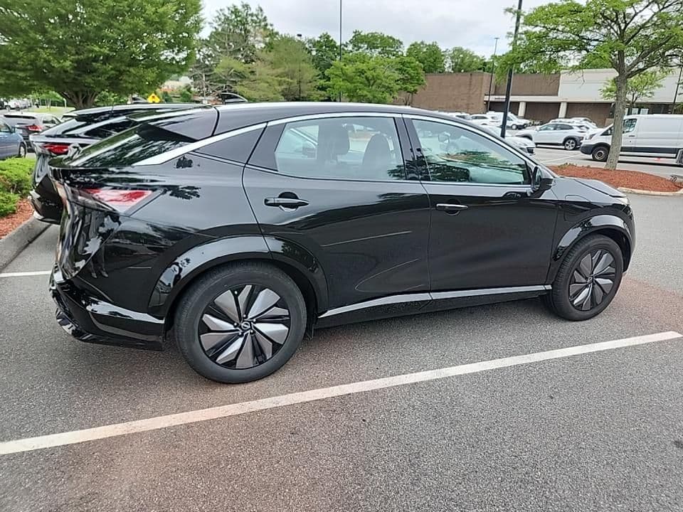 2023 Nissan Ariya view 4